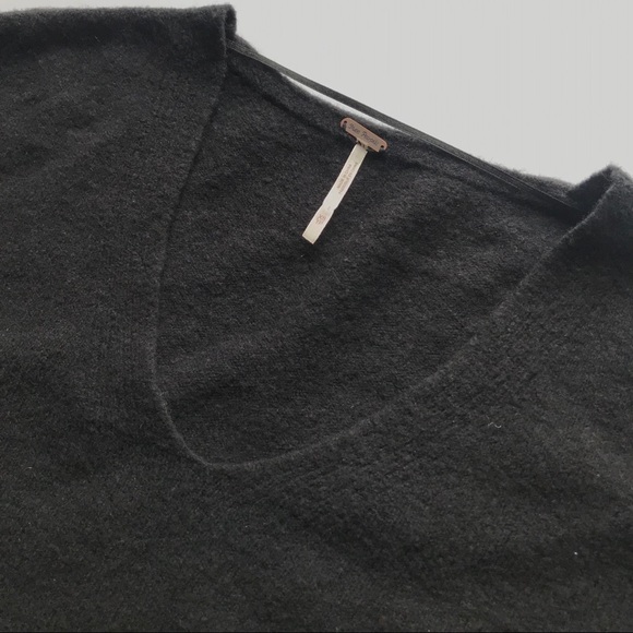 Free People Softly Vee Wool Oversized Sweater XS - Picture 3 of 4